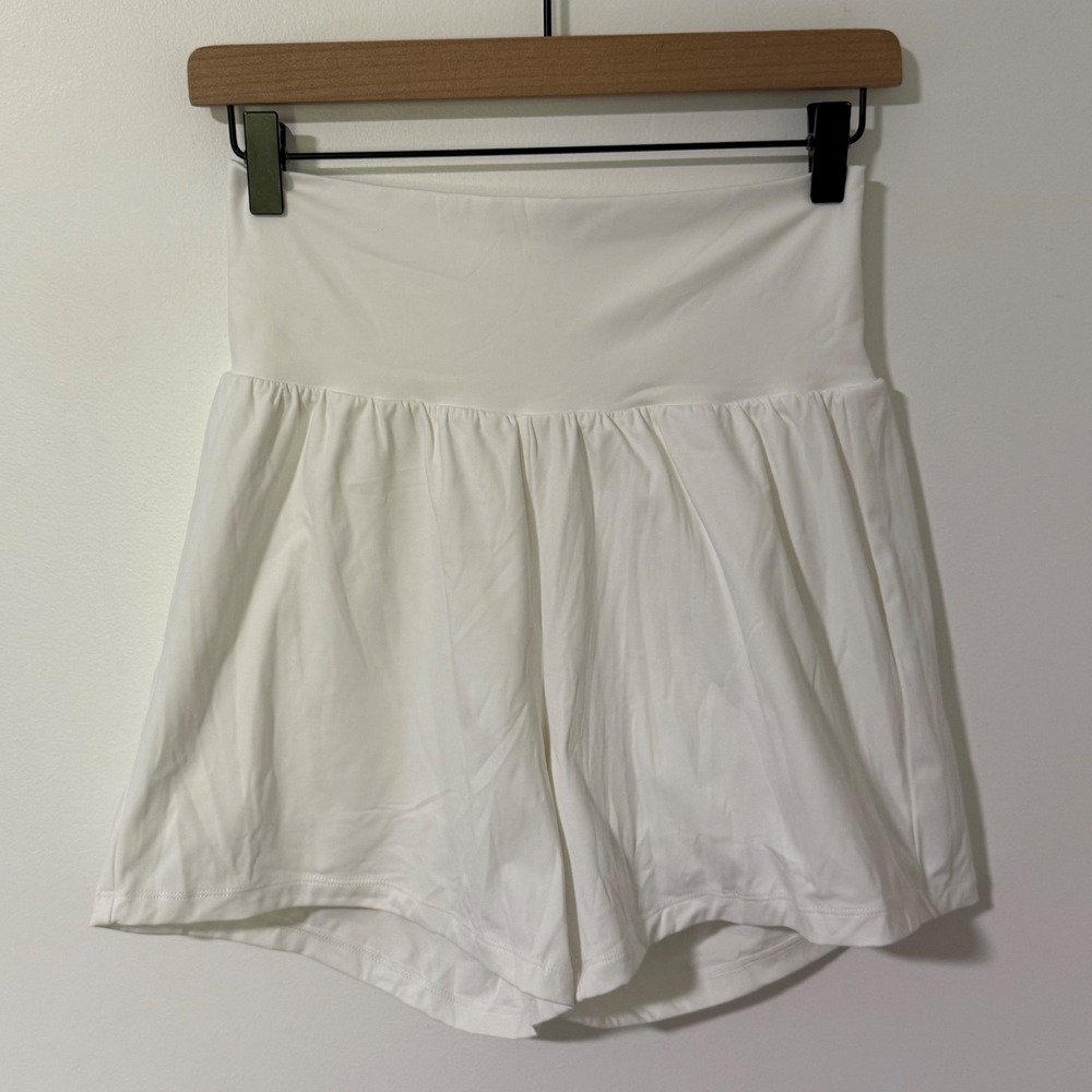 Halara 2 in 1 Athletic Shorts Women Medium White High Rise Flowy Running Workout